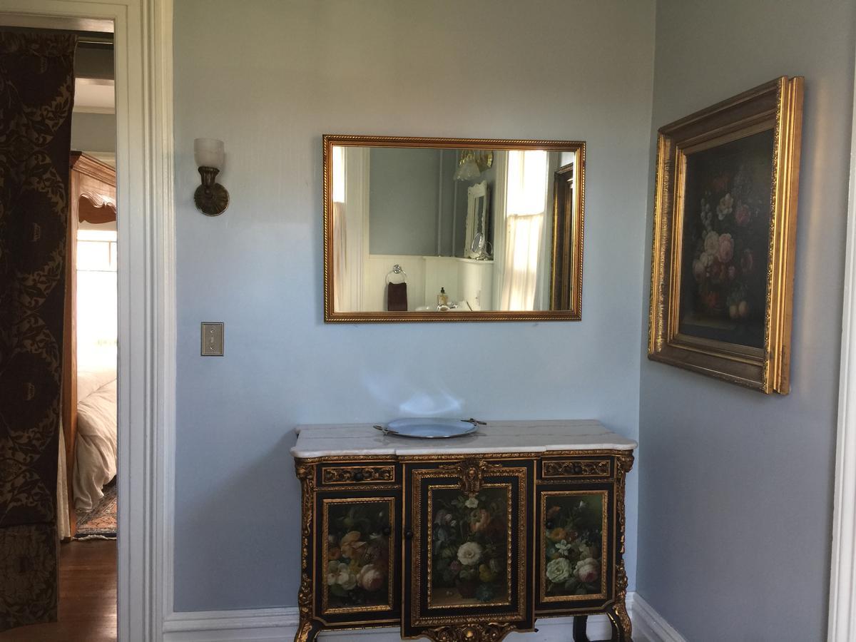 Hudson City Bed And Breakfast Екстериор снимка