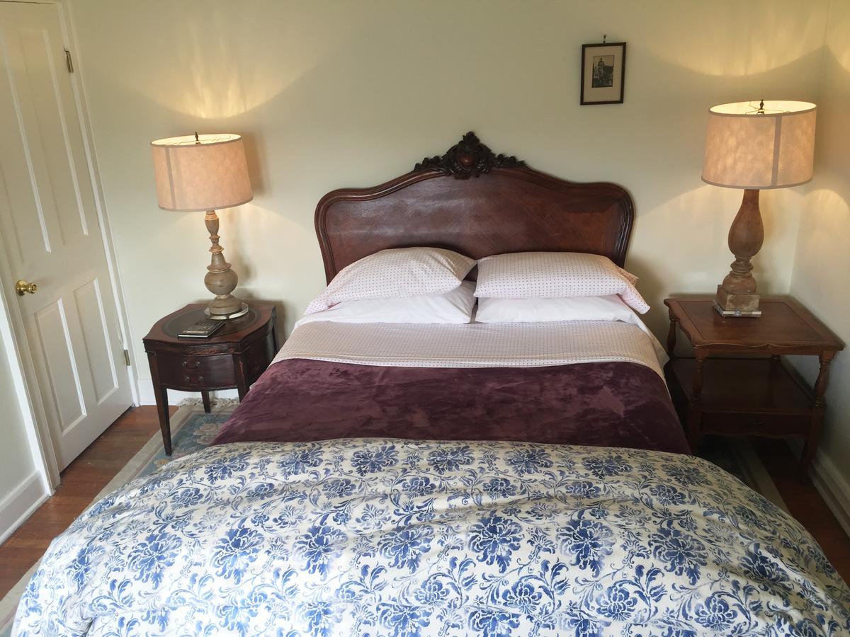 Hudson City Bed And Breakfast Екстериор снимка