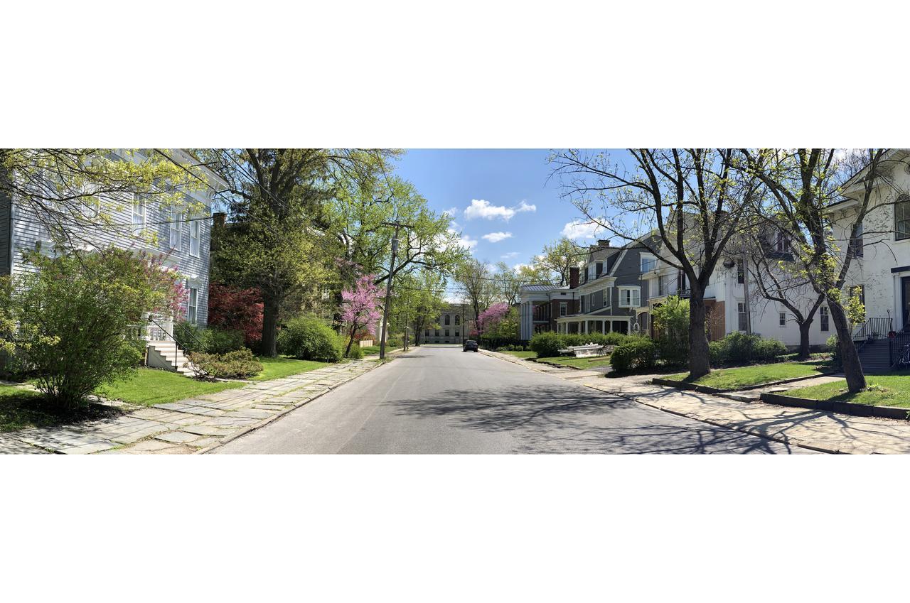 Hudson City Bed And Breakfast Екстериор снимка