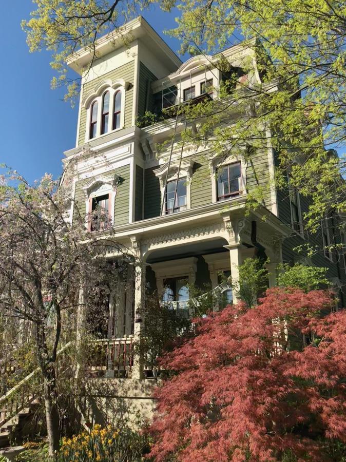 Hudson City Bed And Breakfast Екстериор снимка