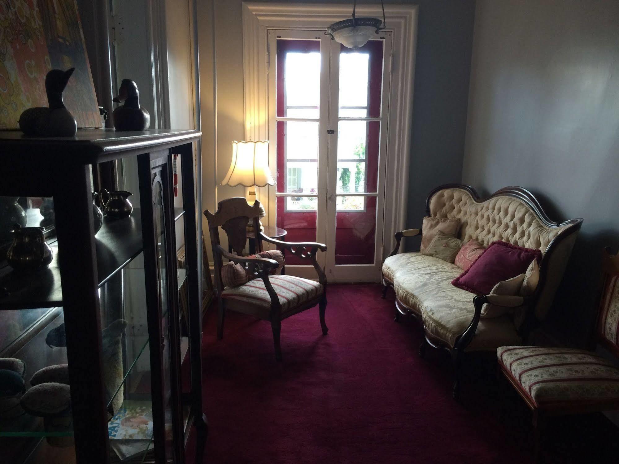 Hudson City Bed And Breakfast Екстериор снимка